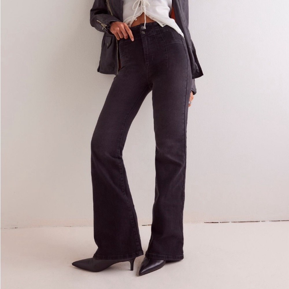 Free People We The Free Jayde High Rise Flare, Onyx Blk/Noir, Size 26 S - NWT